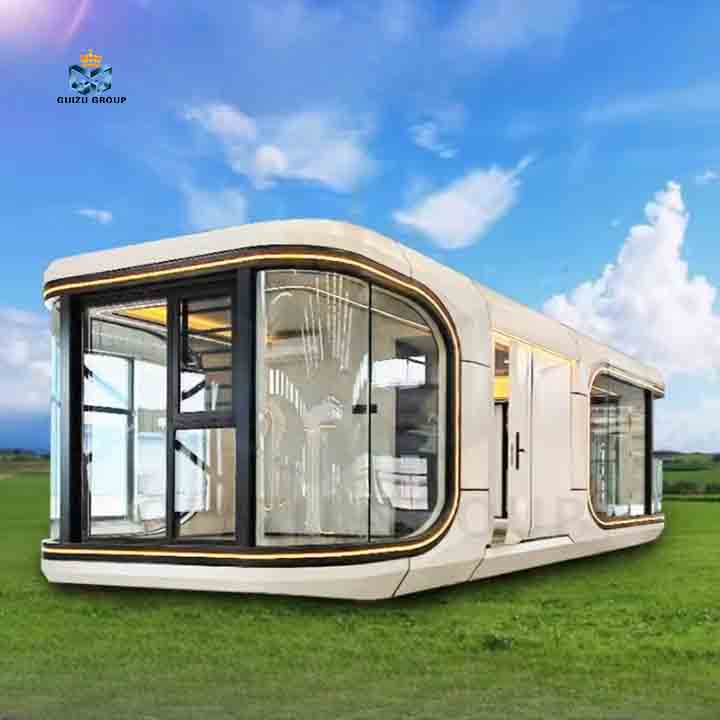 Maisons capsules spatiales extérieures